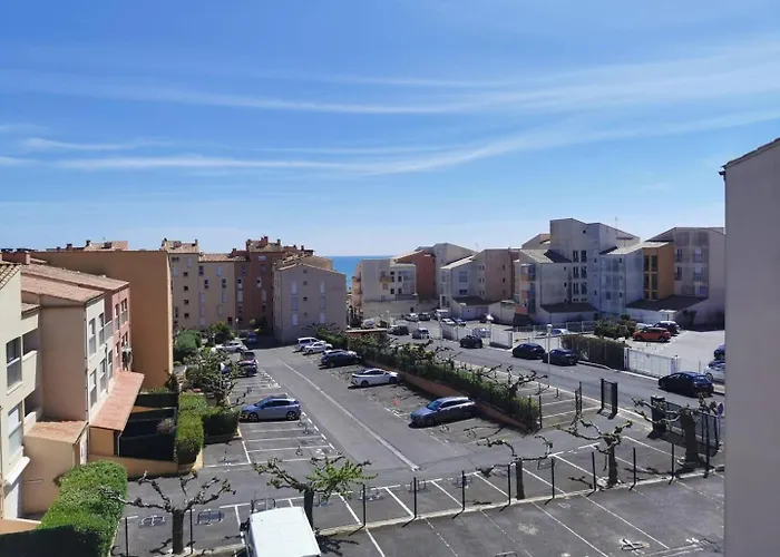 5029 - Cap D'agde T2 A 150 M De La Du Mole Et De L'allee De La Flanerie *