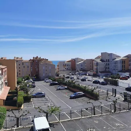 5029 - Cap D'agde T2 A 150 M De La Du Mole Et De L'allee De La Flanerie *